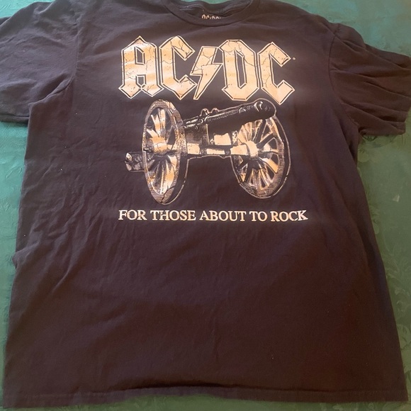 AC/DC T Shirt - Picture 1 of 3